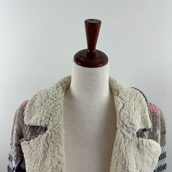 EUC Cyrus Women’s Coat - Picture 10 of 10